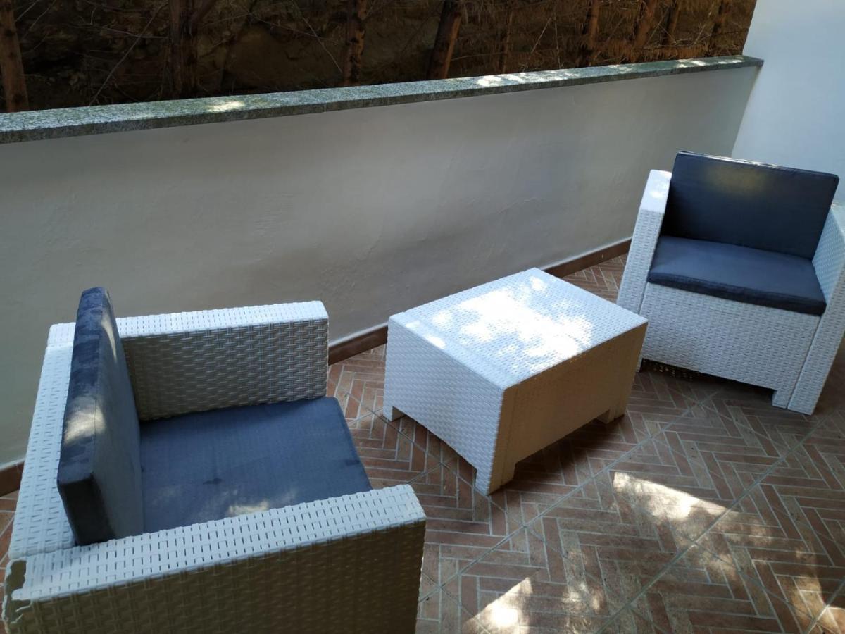 La Caletta Di Dany Apartment กัสเตลซาร์โด ภายนอก รูปภาพ