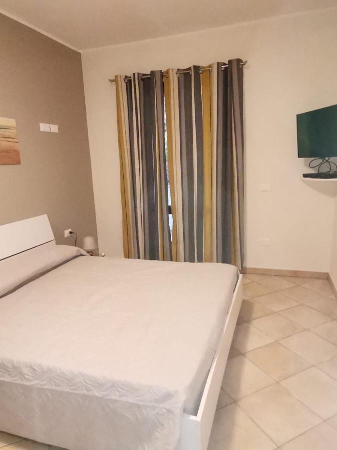 La Caletta Di Dany Apartment กัสเตลซาร์โด ภายนอก รูปภาพ