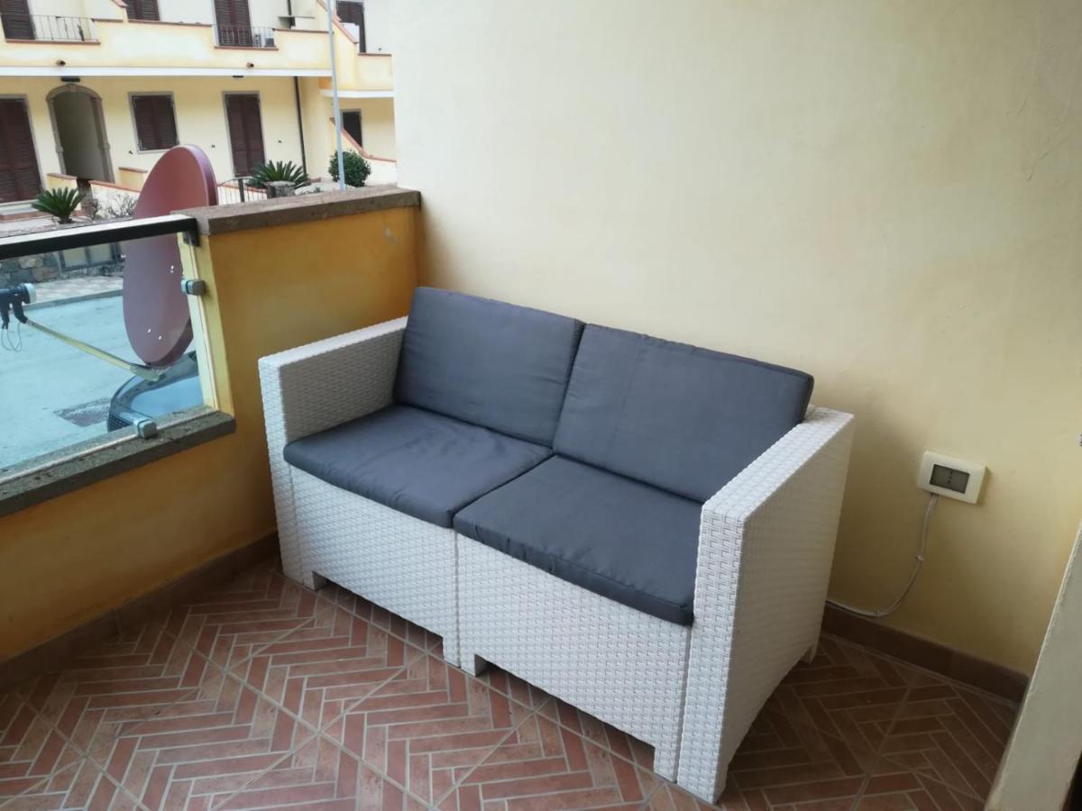 La Caletta Di Dany Apartment กัสเตลซาร์โด ภายนอก รูปภาพ