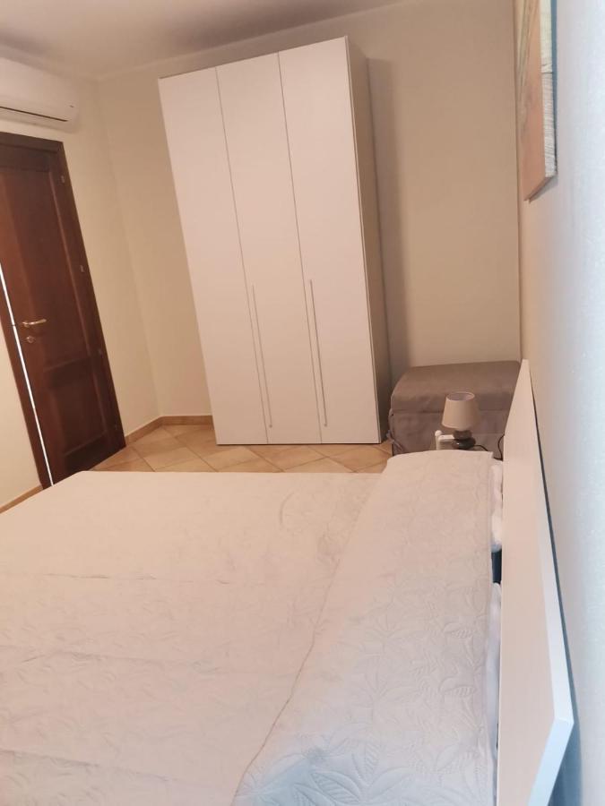 La Caletta Di Dany Apartment กัสเตลซาร์โด ภายนอก รูปภาพ