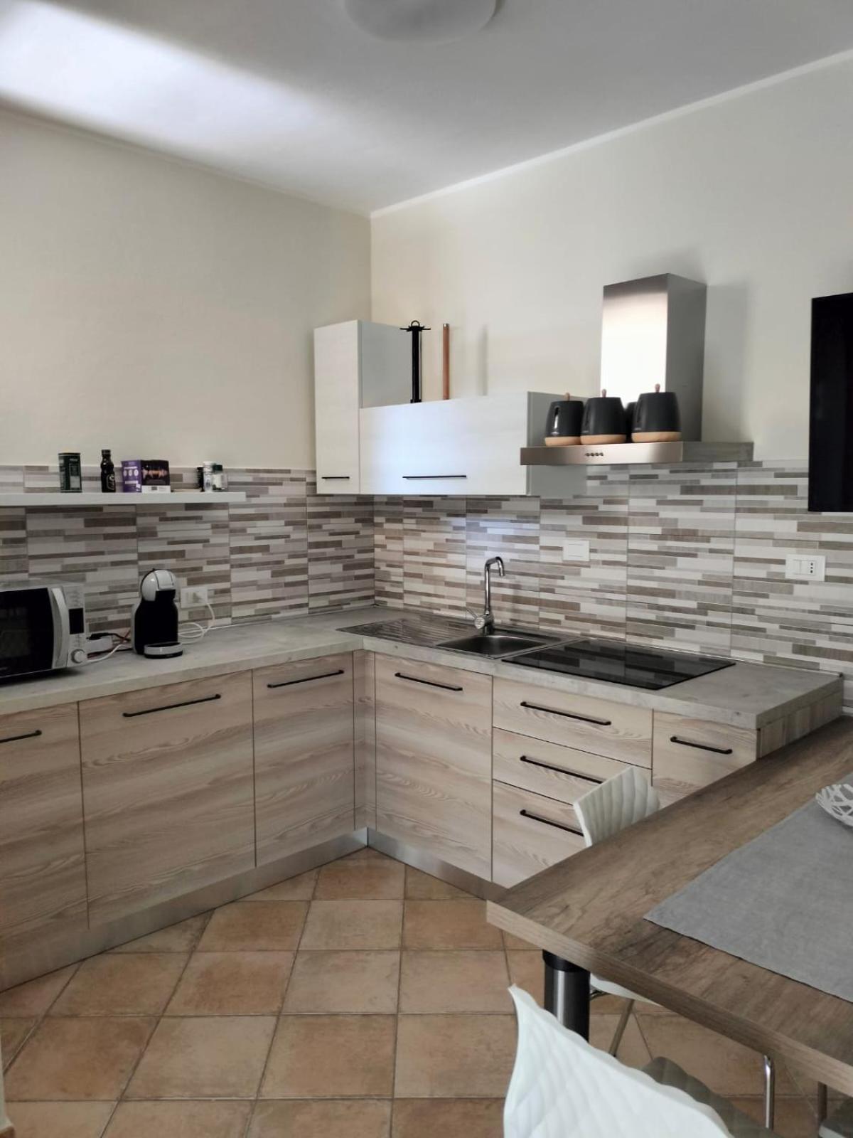 La Caletta Di Dany Apartment กัสเตลซาร์โด ภายนอก รูปภาพ